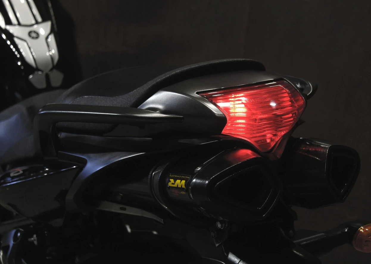 YAMAHA FZ6N