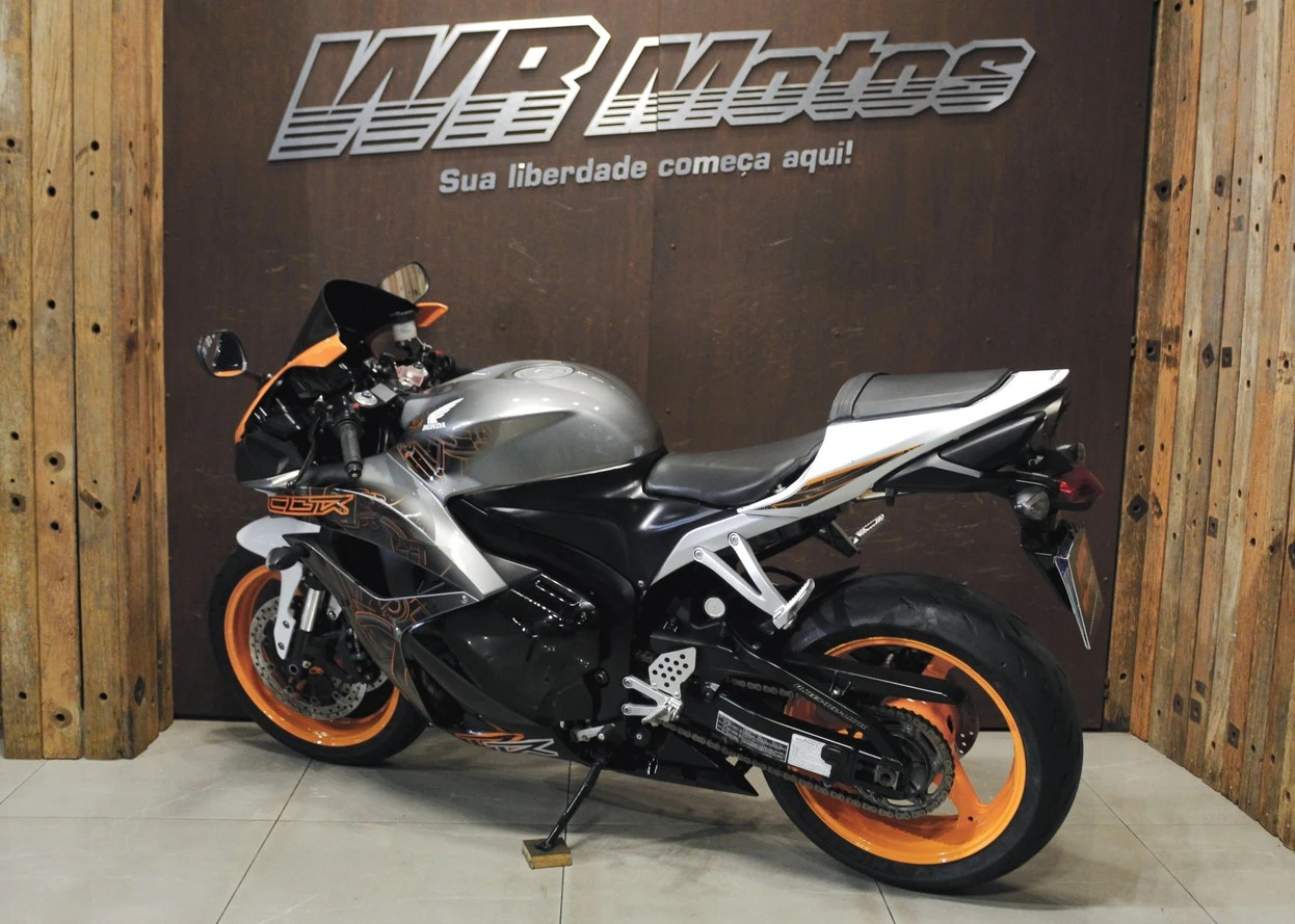 HONDA CBR 600RR