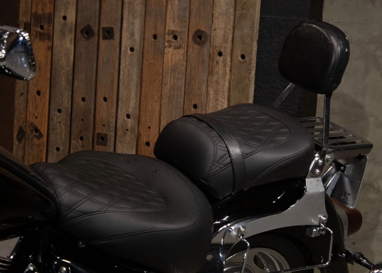 SUZUKI BOULEVARD C1500