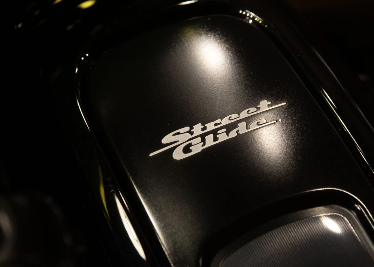 HARLEY-DAVIDSON STREET GLIDE SPECIAL