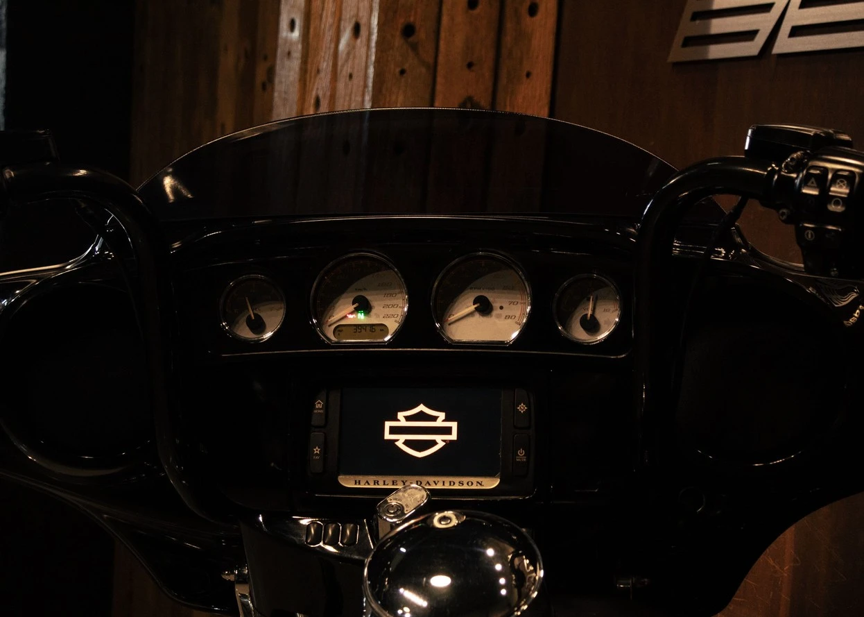 HARLEY-DAVIDSON STREET GLIDE SPECIAL