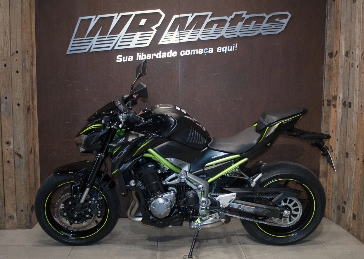 KAWASAKI Z900