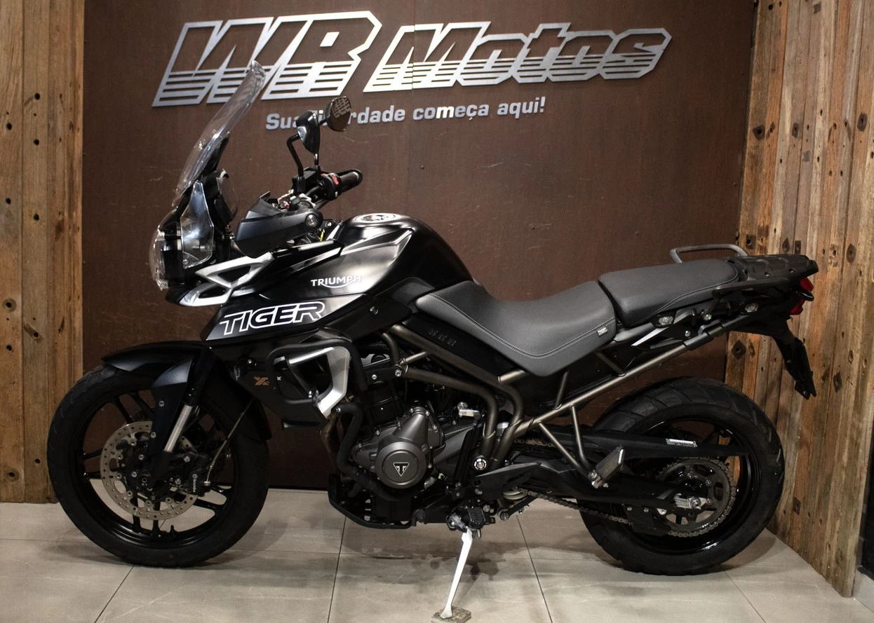 TRIUMPH TIGER 800 XRX