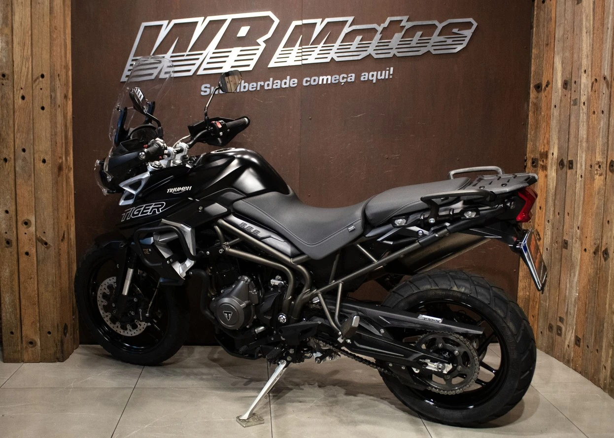 TRIUMPH TIGER 800 XRX