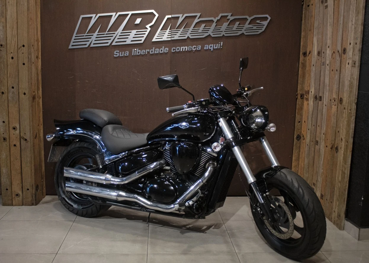 SUZUKI BOULEVARD M800