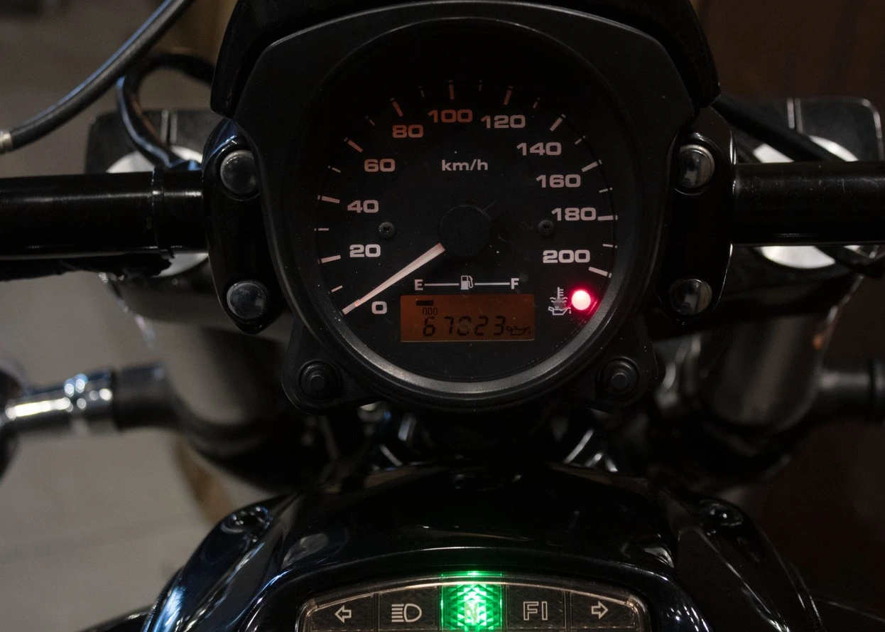SUZUKI BOULEVARD M800
