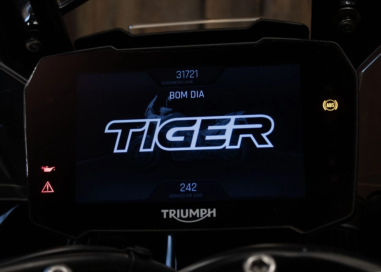 TRIUMPH TIGER 900 GT PRO