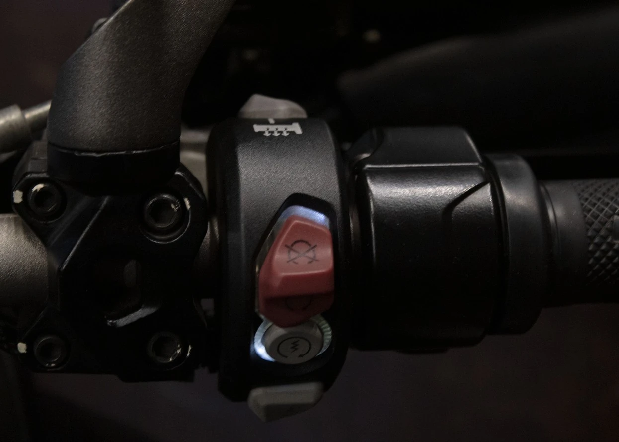 DUCATI MULTISTRADA 1200 ENDURO