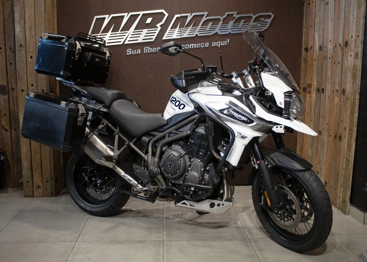 TRIUMPH TIGER 1200 XCA