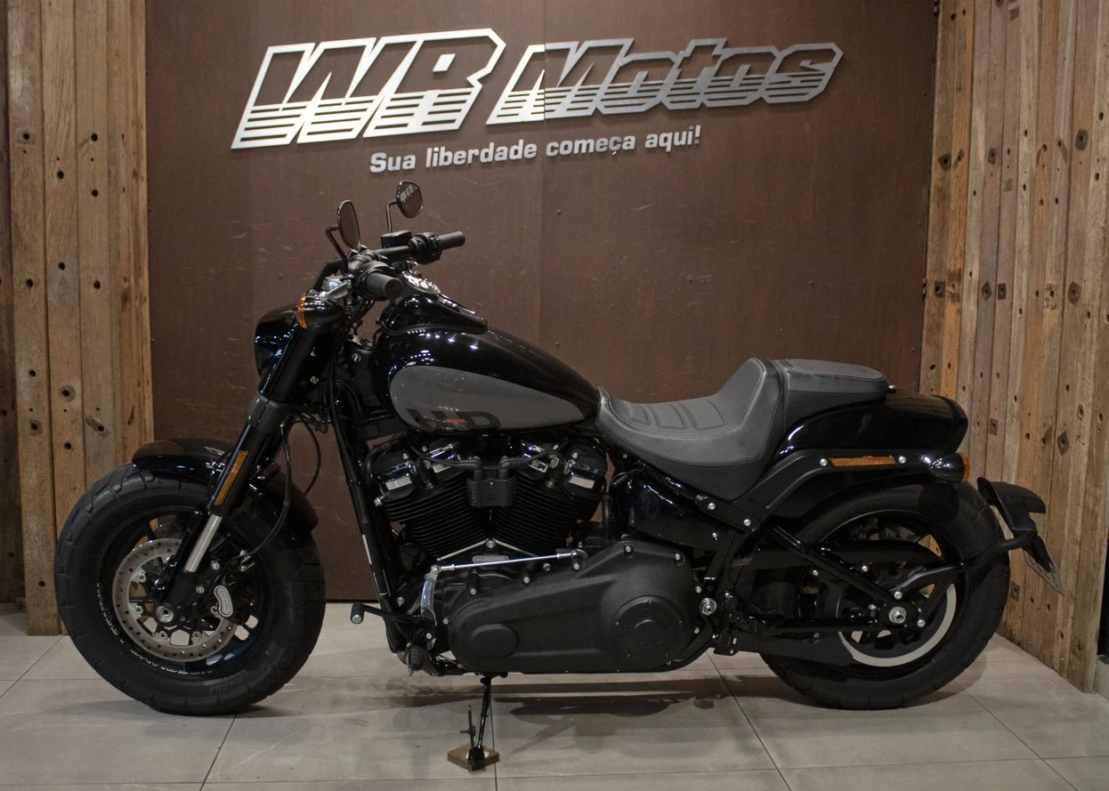HARLEY-DAVIDSON SOFTAIL FAT BOB 114
