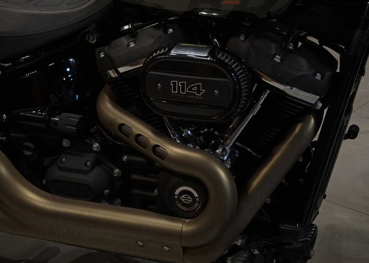 HARLEY-DAVIDSON SOFTAIL FAT BOB 114