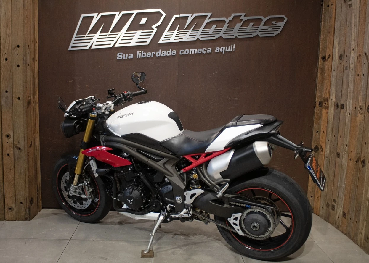 TRIUMPH SPEED TRIPLE R