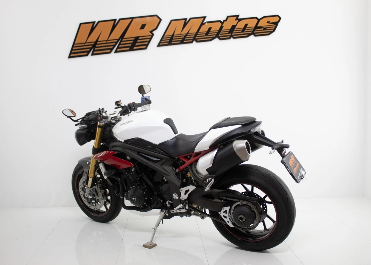 TRIUMPH SPEED TRIPLE R