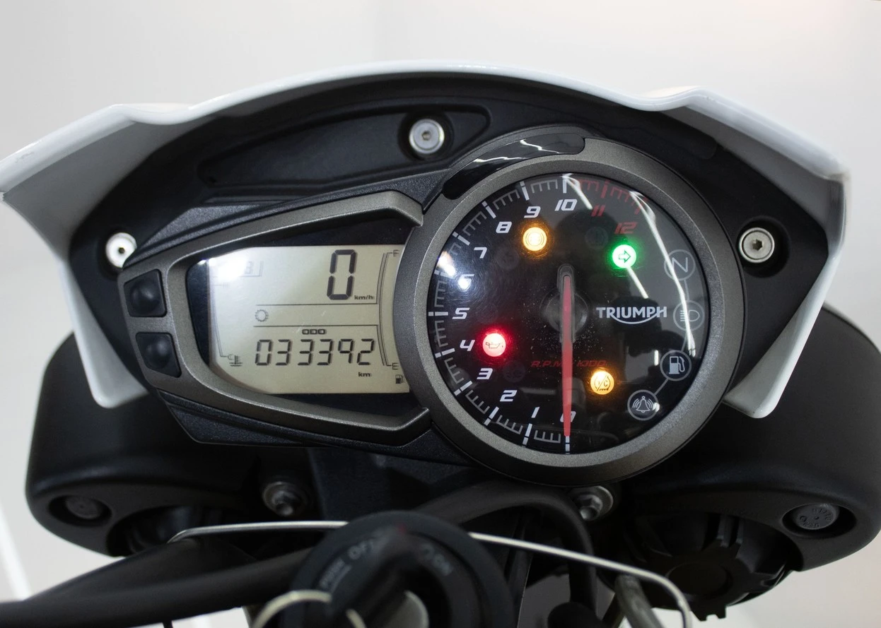 TRIUMPH SPEED TRIPLE R