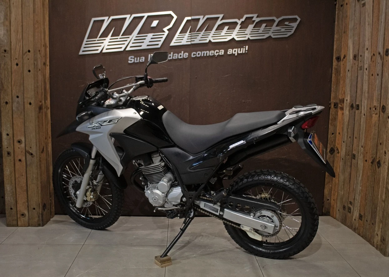 HONDA XRE 300