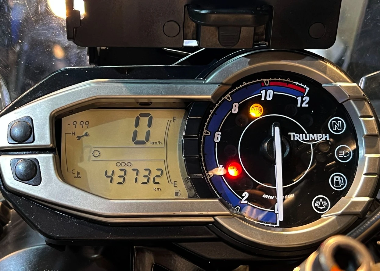 TRIUMPH TIGER 800XC