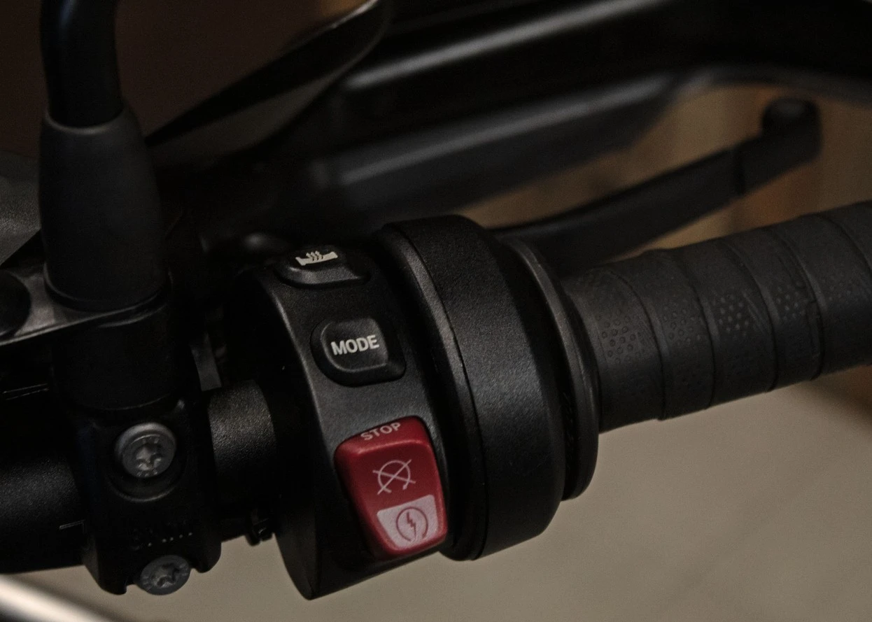 BMW R 1250 GS ADVENTURE PREMIUM + EXCLUSIVE 