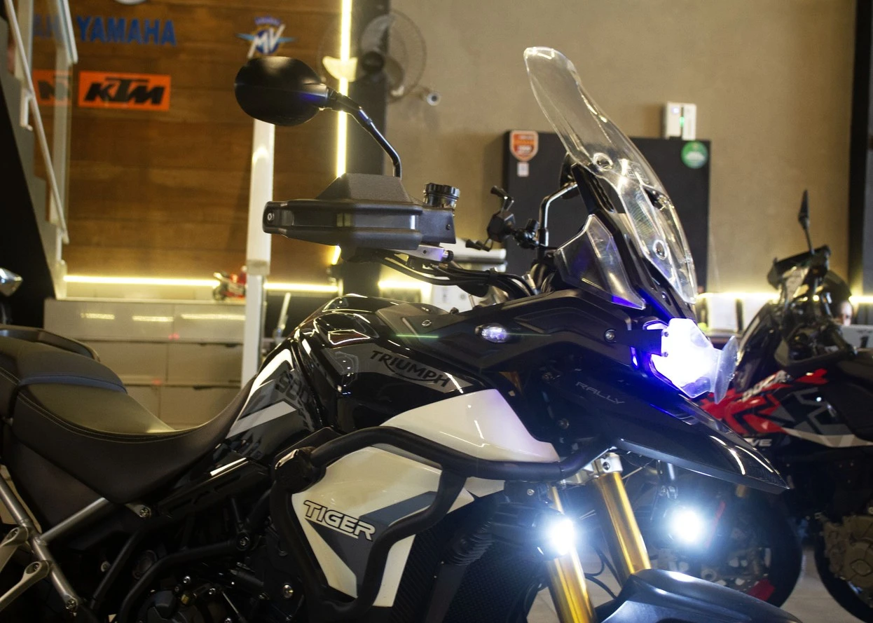 TRIUMPH TIGER 900 RALLY