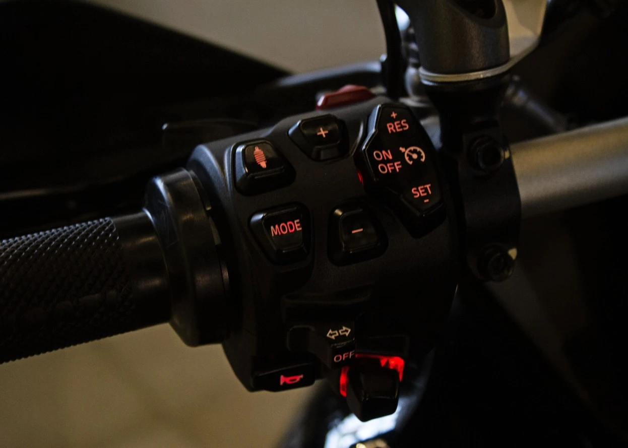 DUCATI MULTISTRADA 1200 ENDURO