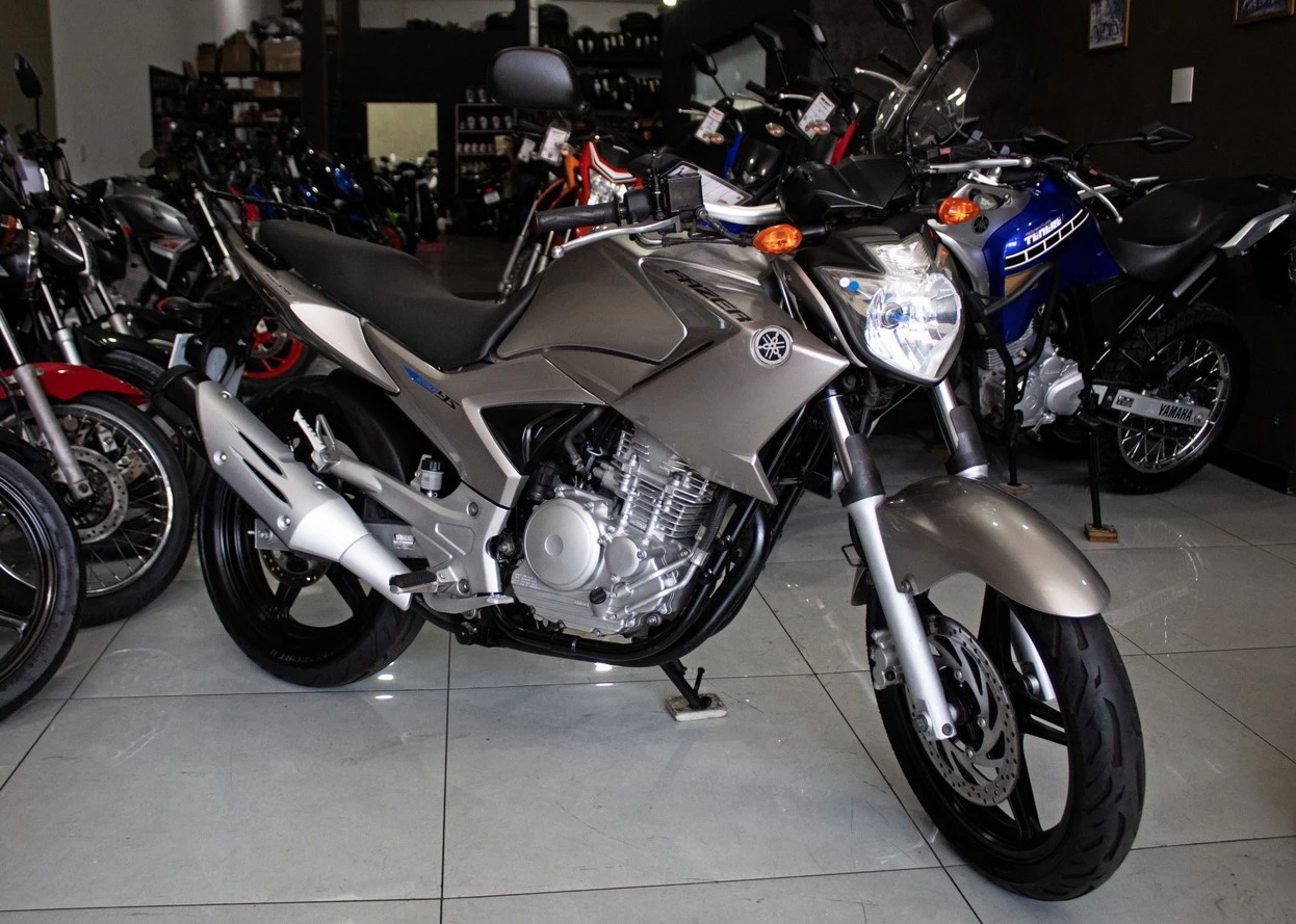 YAMAHA YS 250 FAZER