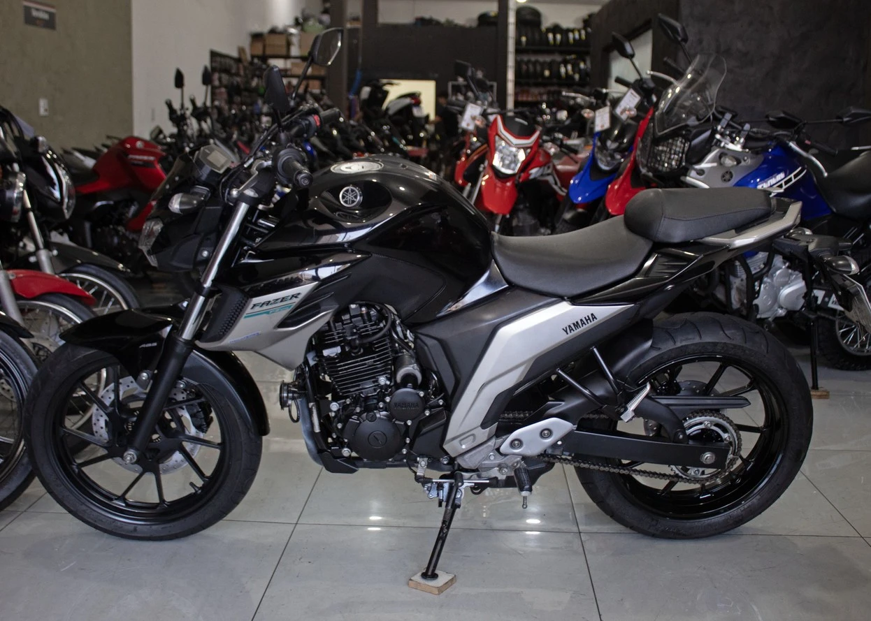 YAMAHA FZ25 FAZER ABS