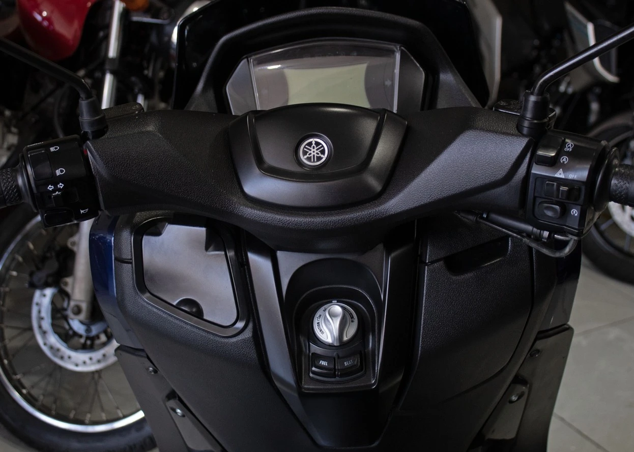 YAMAHA NMAX 160 ABS