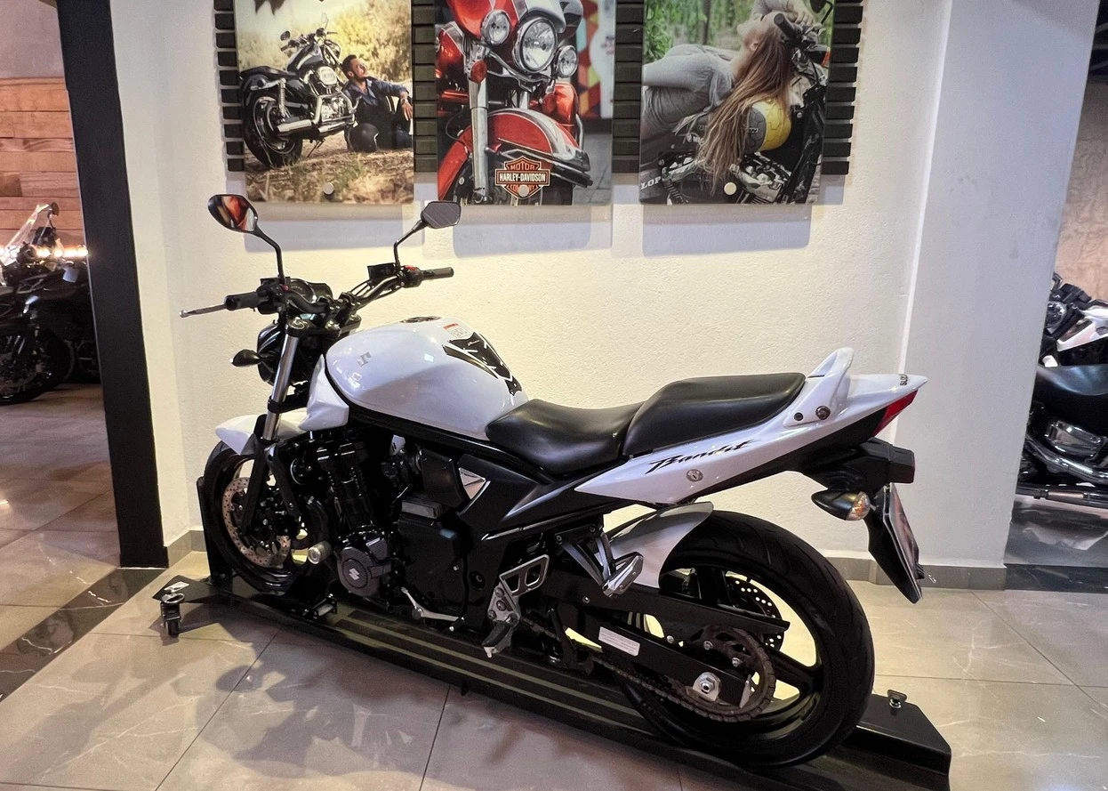 SUZUKI BANDIT 650