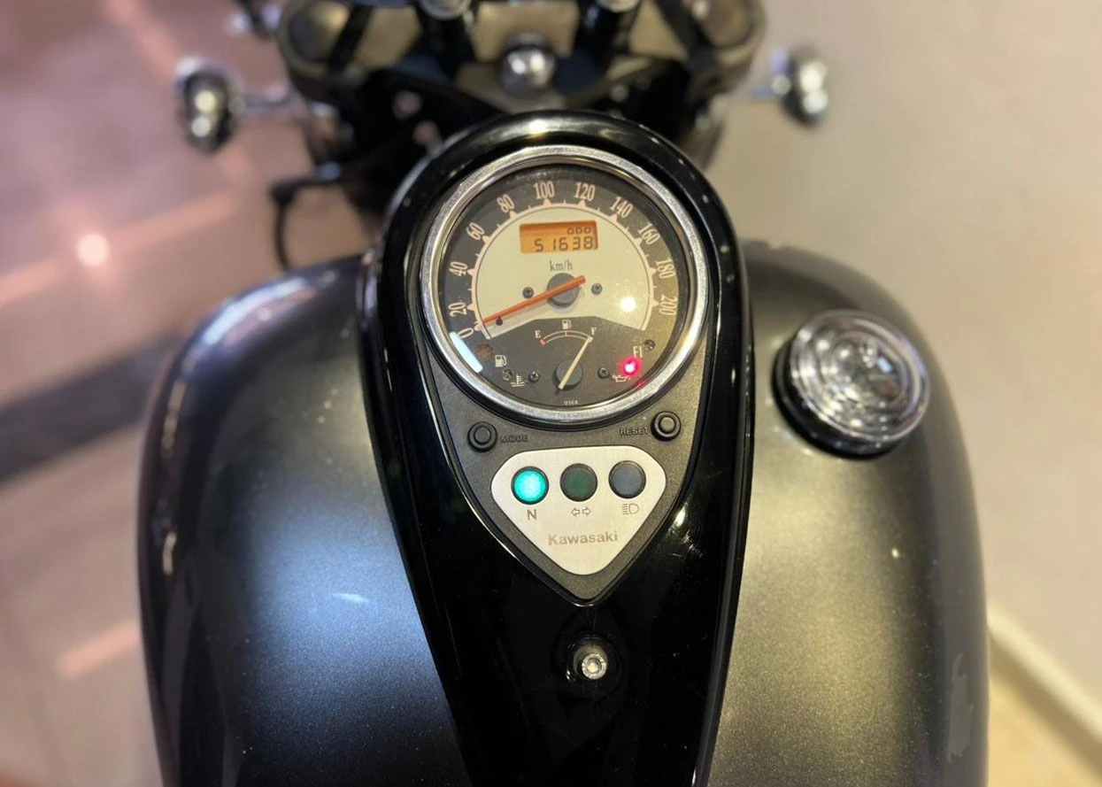 KAWASAKI VULCAN 900 CLASSIC