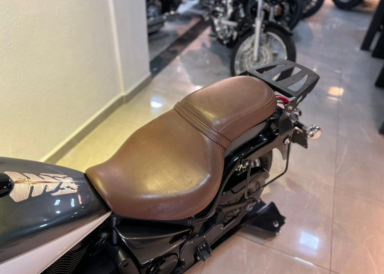 KAWASAKI VULCAN 900 CLASSIC