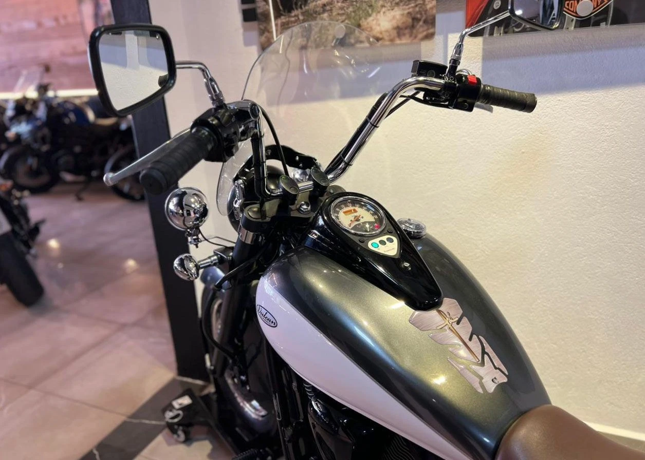 KAWASAKI VULCAN 900 CLASSIC