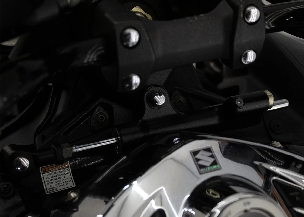SUZUKI GSX 1300 B-KING