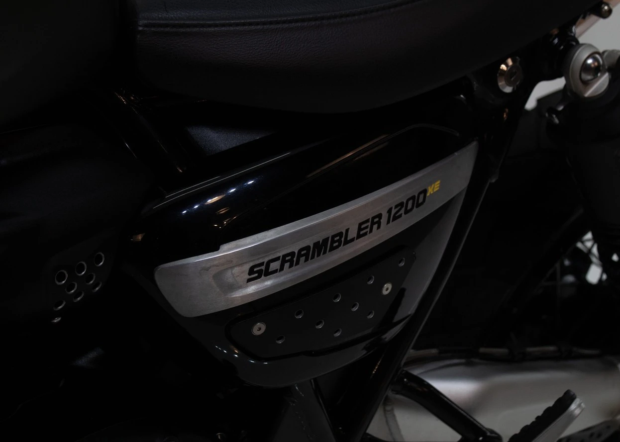 TRIUMPH BONNEVILLE SCRAMBLER 1200 XE