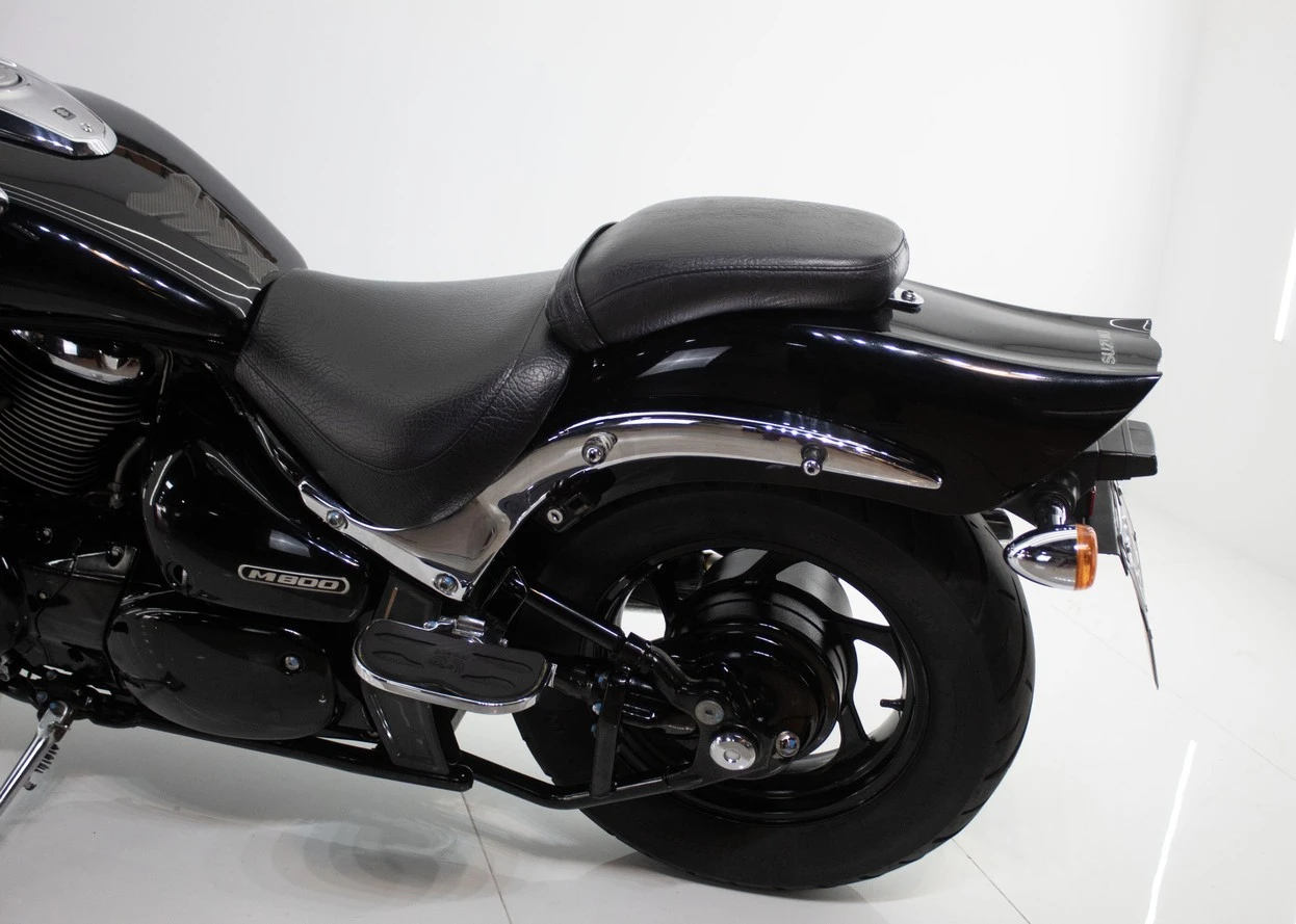 SUZUKI BOULEVARD M800