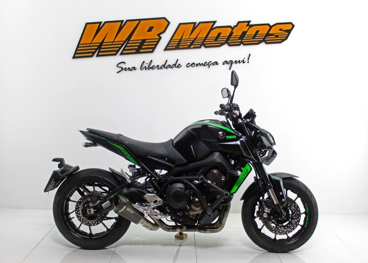 YAMAHA MT-09