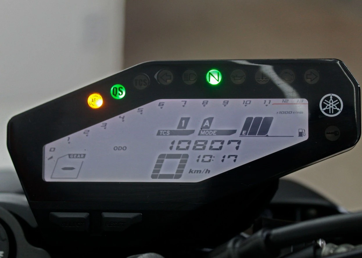 YAMAHA MT-09