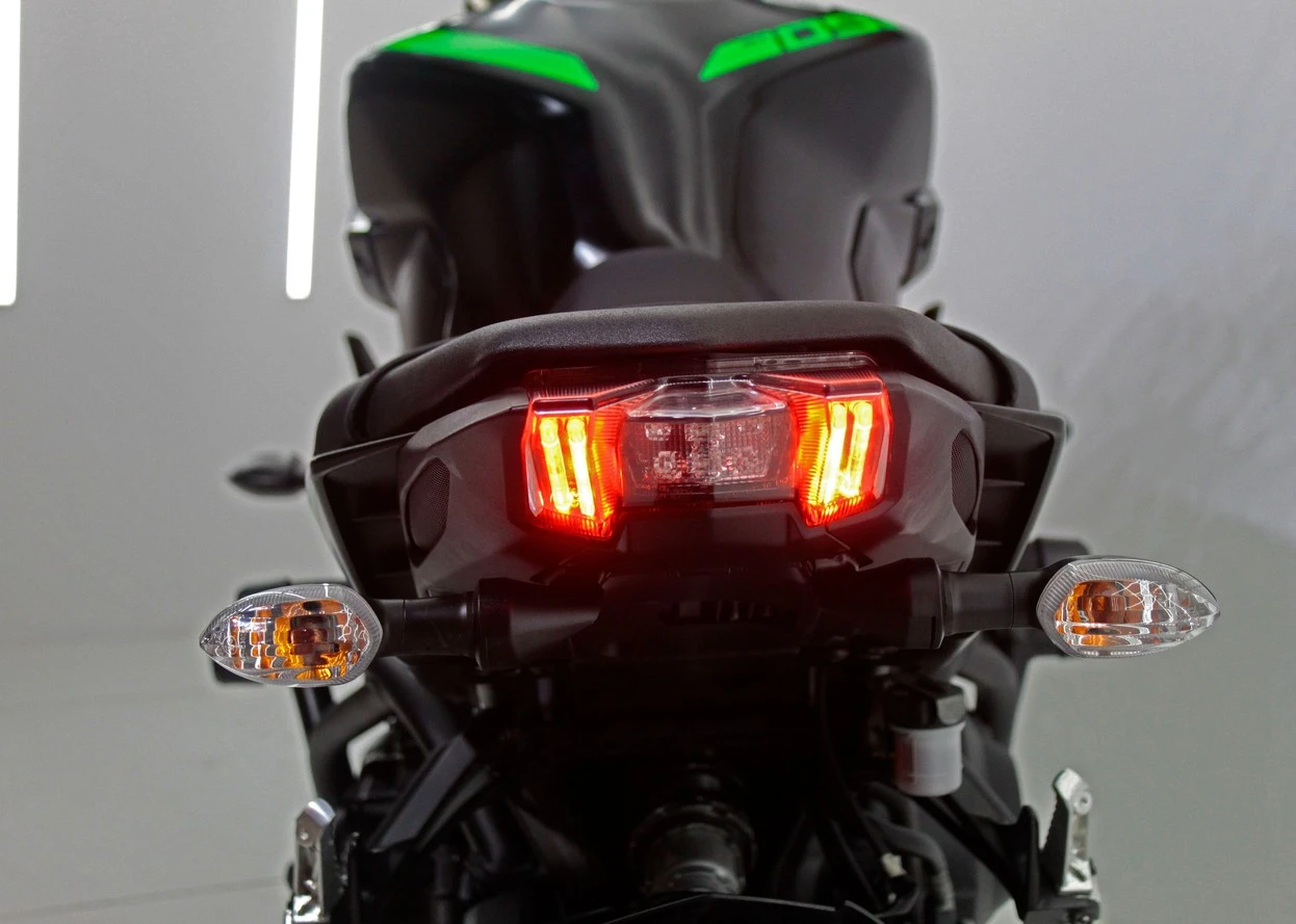 YAMAHA MT-09