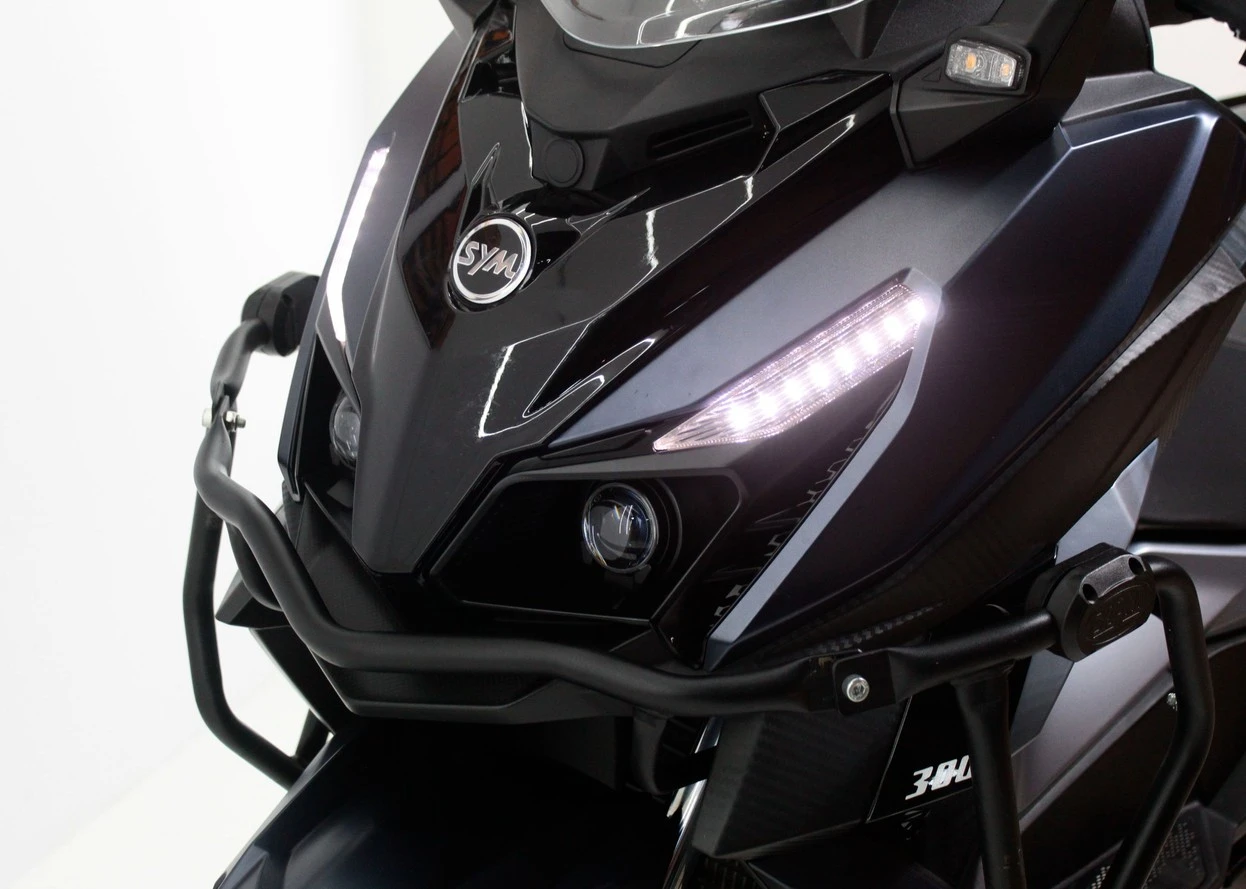 DAFRA CRUISYM 300