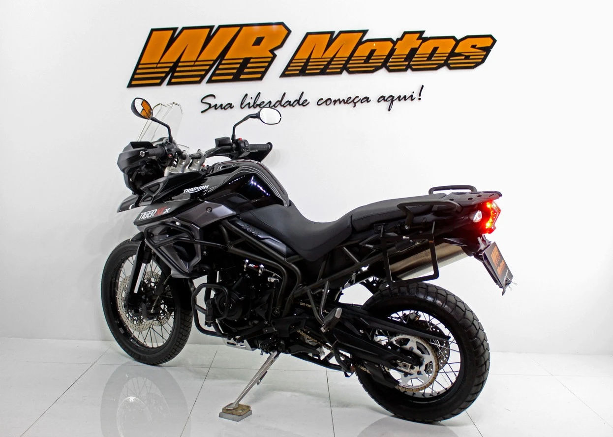 TRIUMPH TIGER 800 XCX