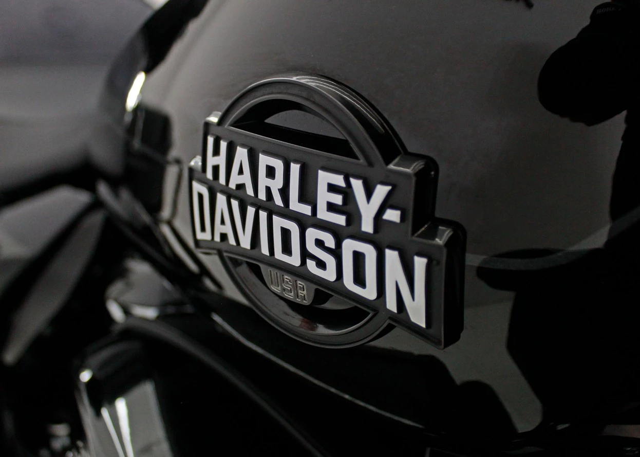 HARLEY-DAVIDSON STREET GLIDE ULTRA