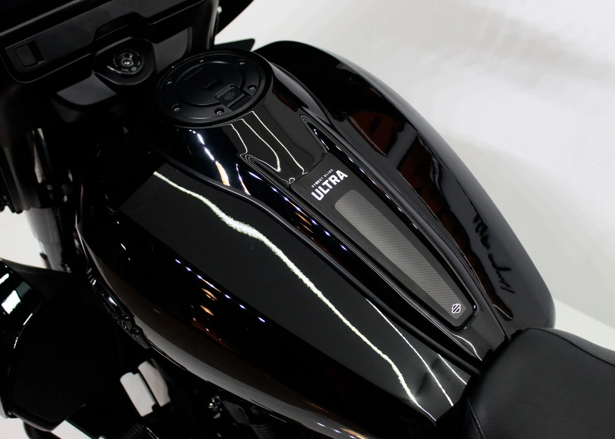 HARLEY-DAVIDSON STREET GLIDE ULTRA