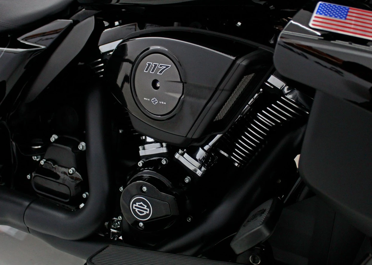 HARLEY-DAVIDSON STREET GLIDE ULTRA