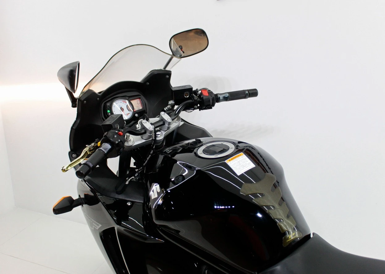 SUZUKI GSX 650 F