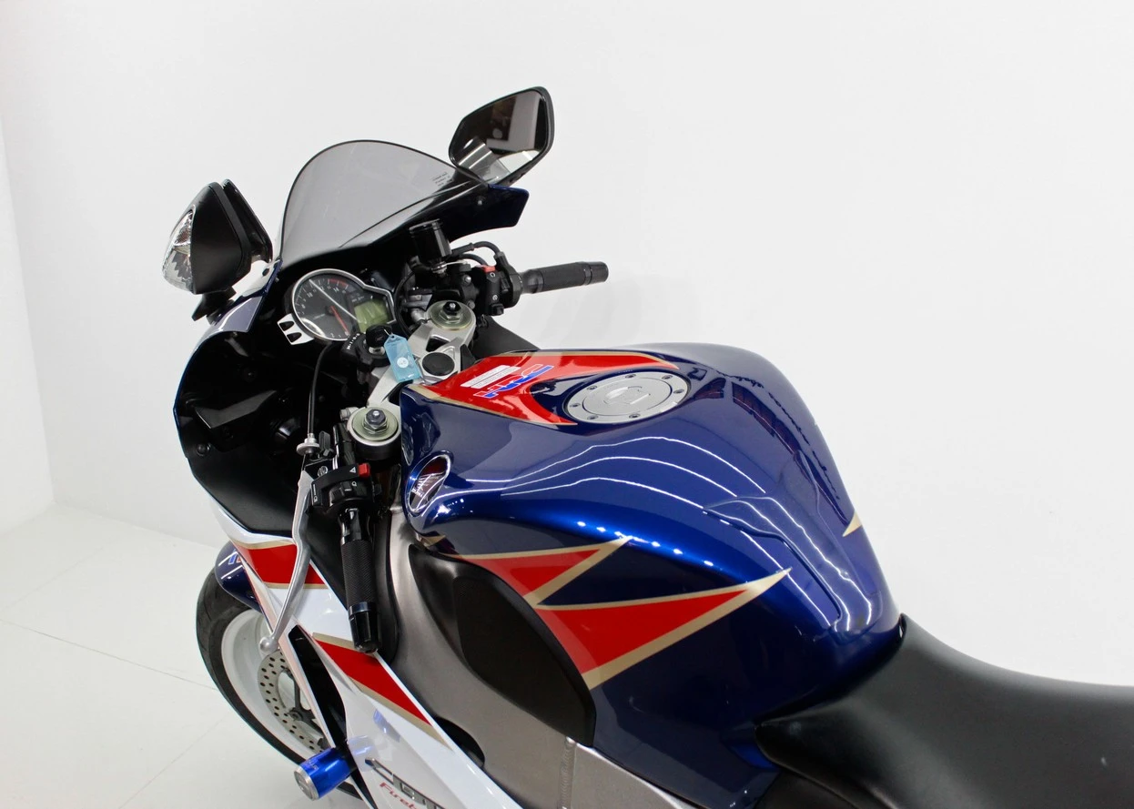 HONDA CBR 1000RR FIREBLADE
