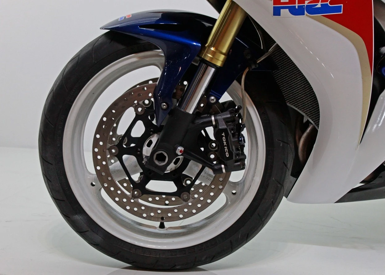 HONDA CBR 1000RR FIREBLADE