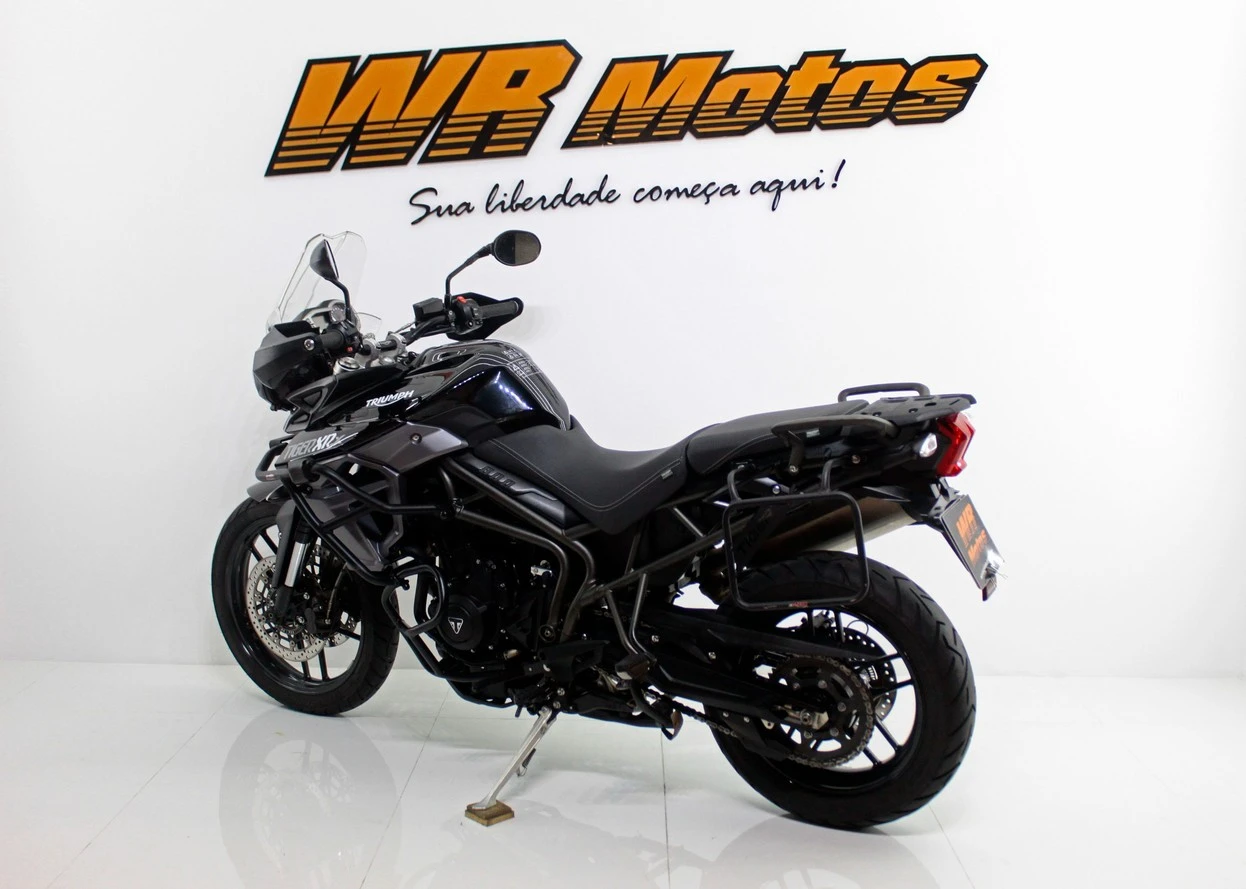TRIUMPH TIGER 800 XRX