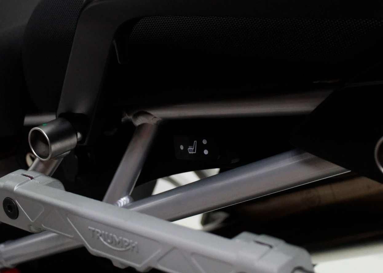 TRIUMPH TIGER 900 GT PRO