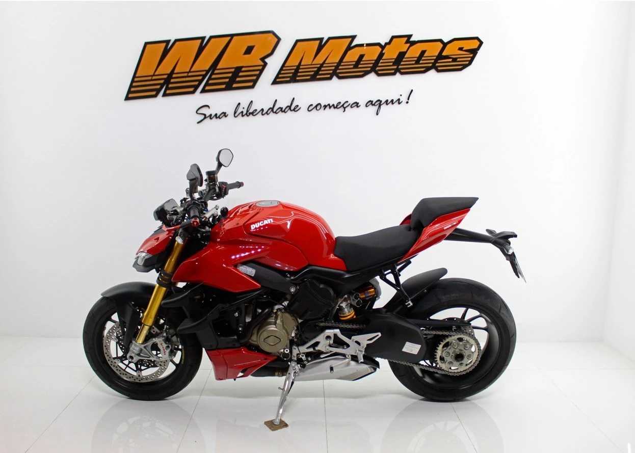 DUCATI STREETFIGHTER V4 S