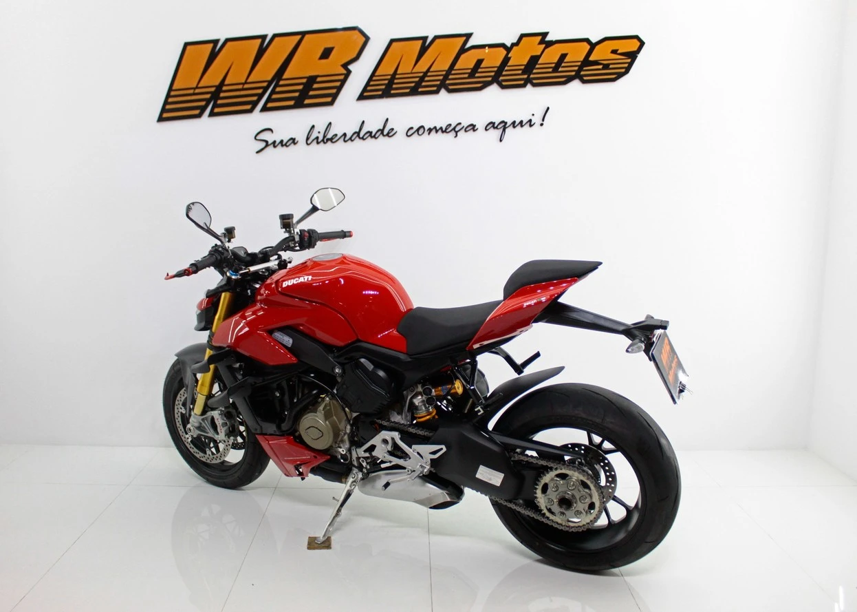 DUCATI STREETFIGHTER V4 S