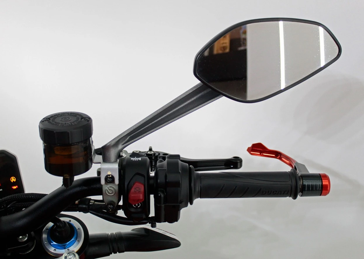 DUCATI STREETFIGHTER V4 S