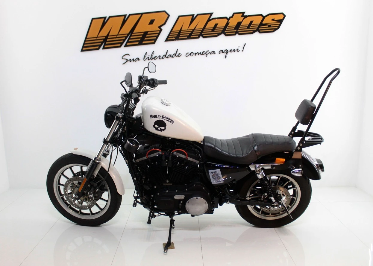 HARLEY-DAVIDSON SPORTSTER XL 883 R